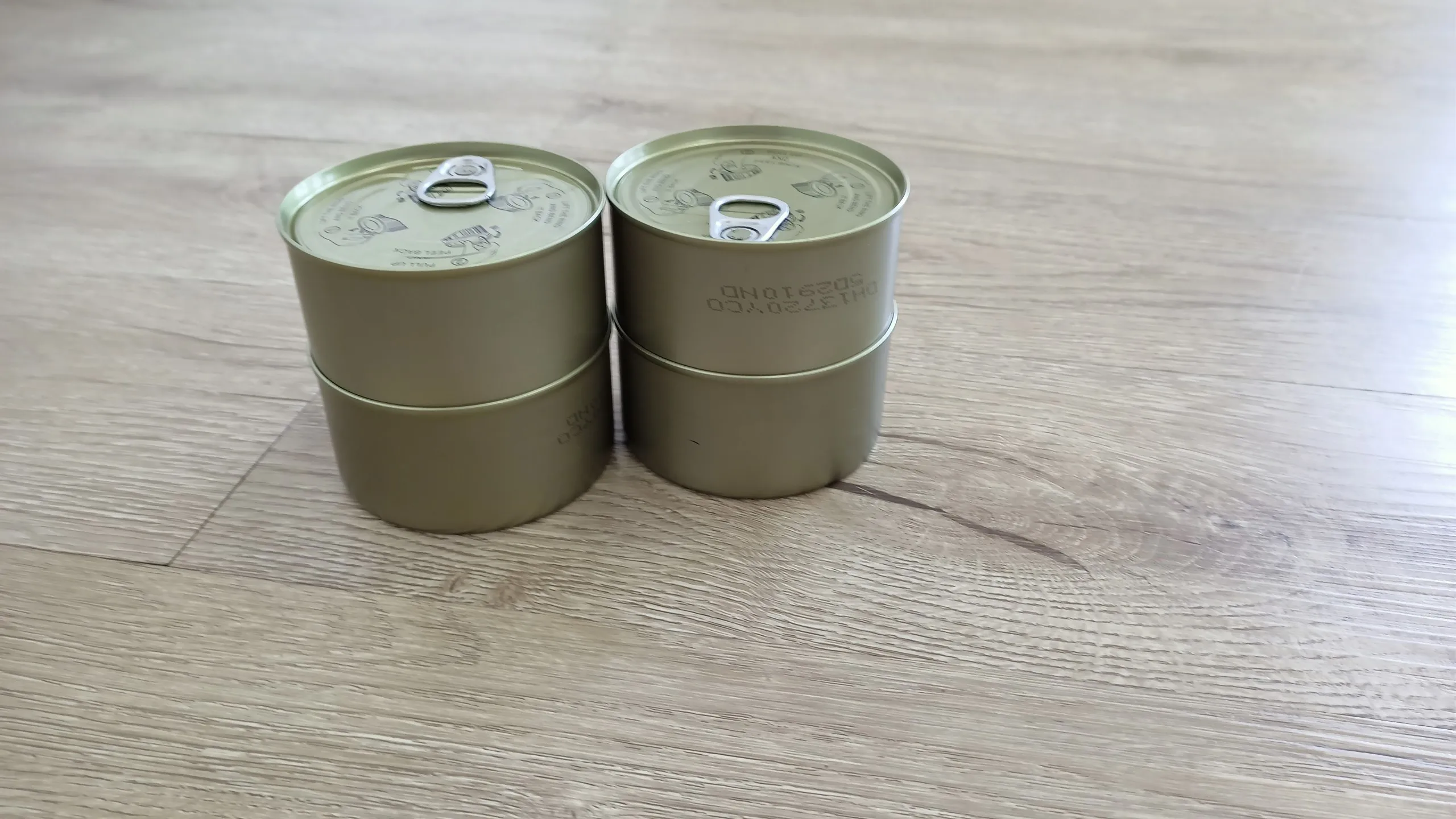 Premium Quality round Tin Metal Canned Tuna Bulk Food Export from Vietnam with Lid and Custom Logo Printing