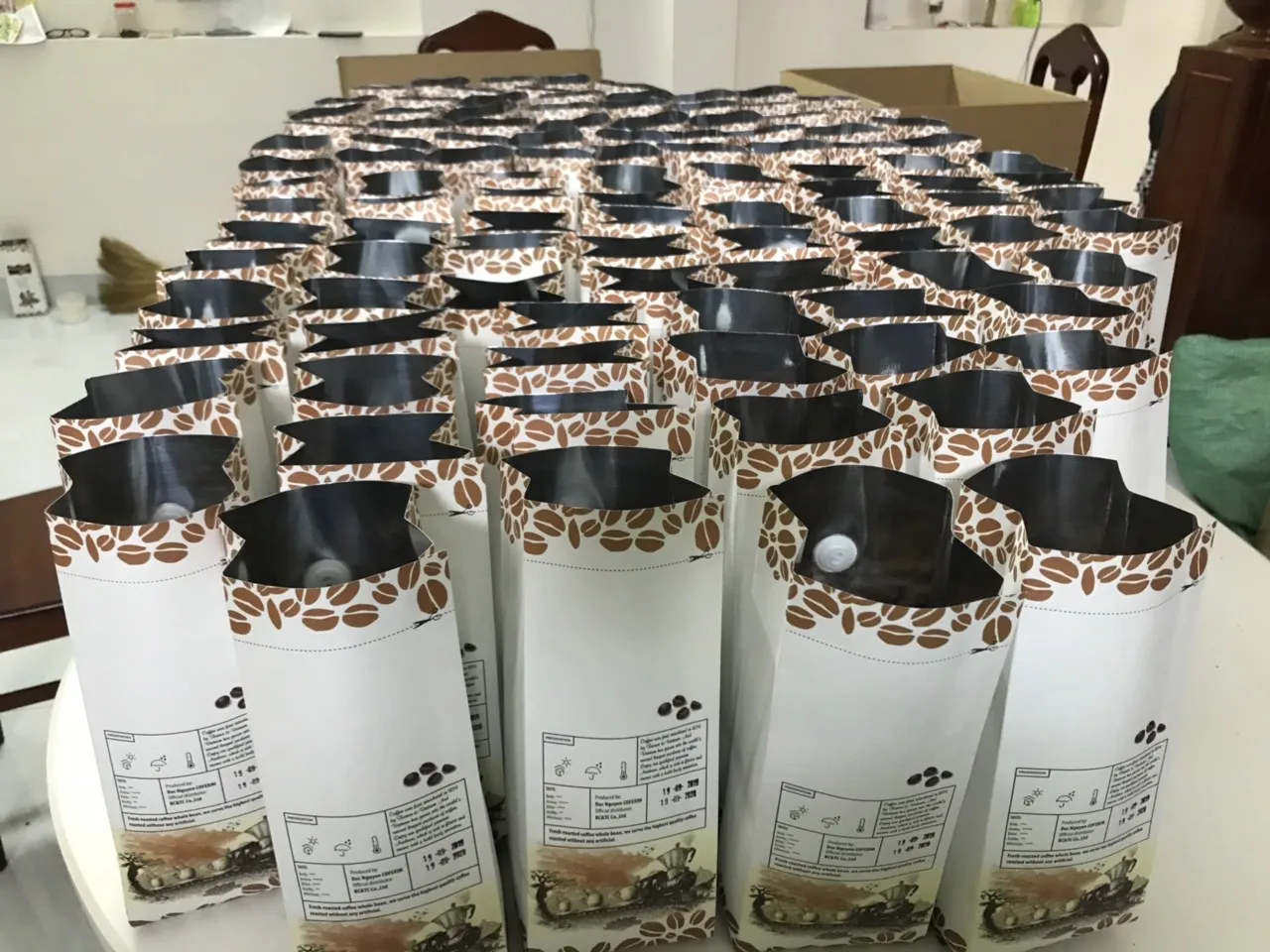 
Arabica/ Robusta coffee beans for coffee shop Private label Good price - Whatsapp/ Viber: +84905010988 