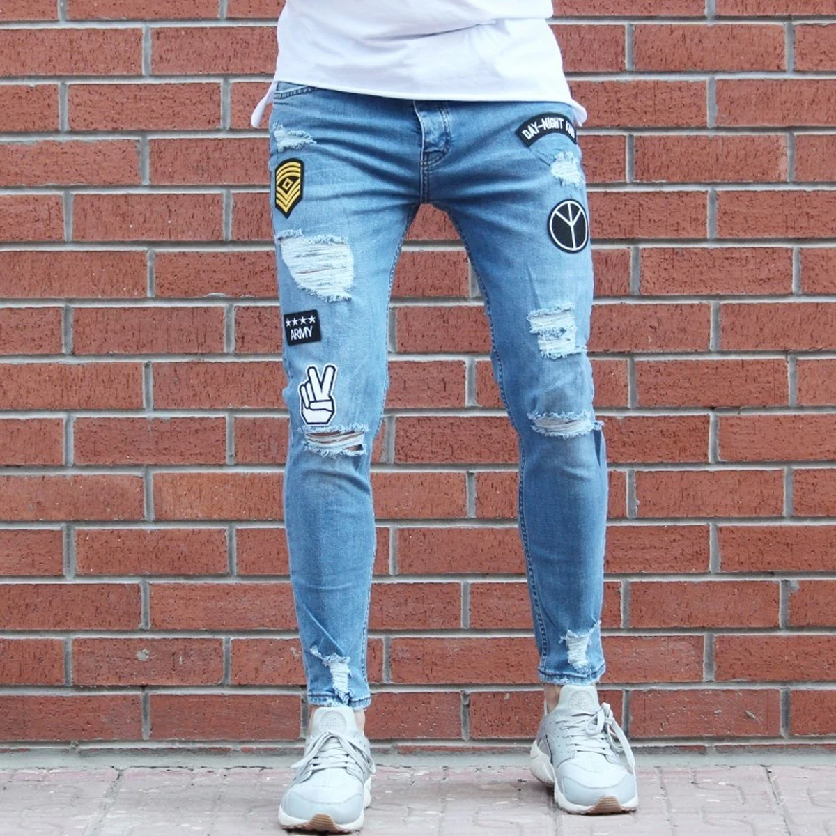 Casual 100% Cotton Men Jeans 2023 in Blue New with Knee Rips and Embroidery Straight Light Wash Mid Waist Lightweight Regular