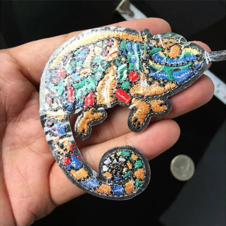 Colorful lizard Embroidery Patch For Clothing Iron On Patches Applique Embroidered badge