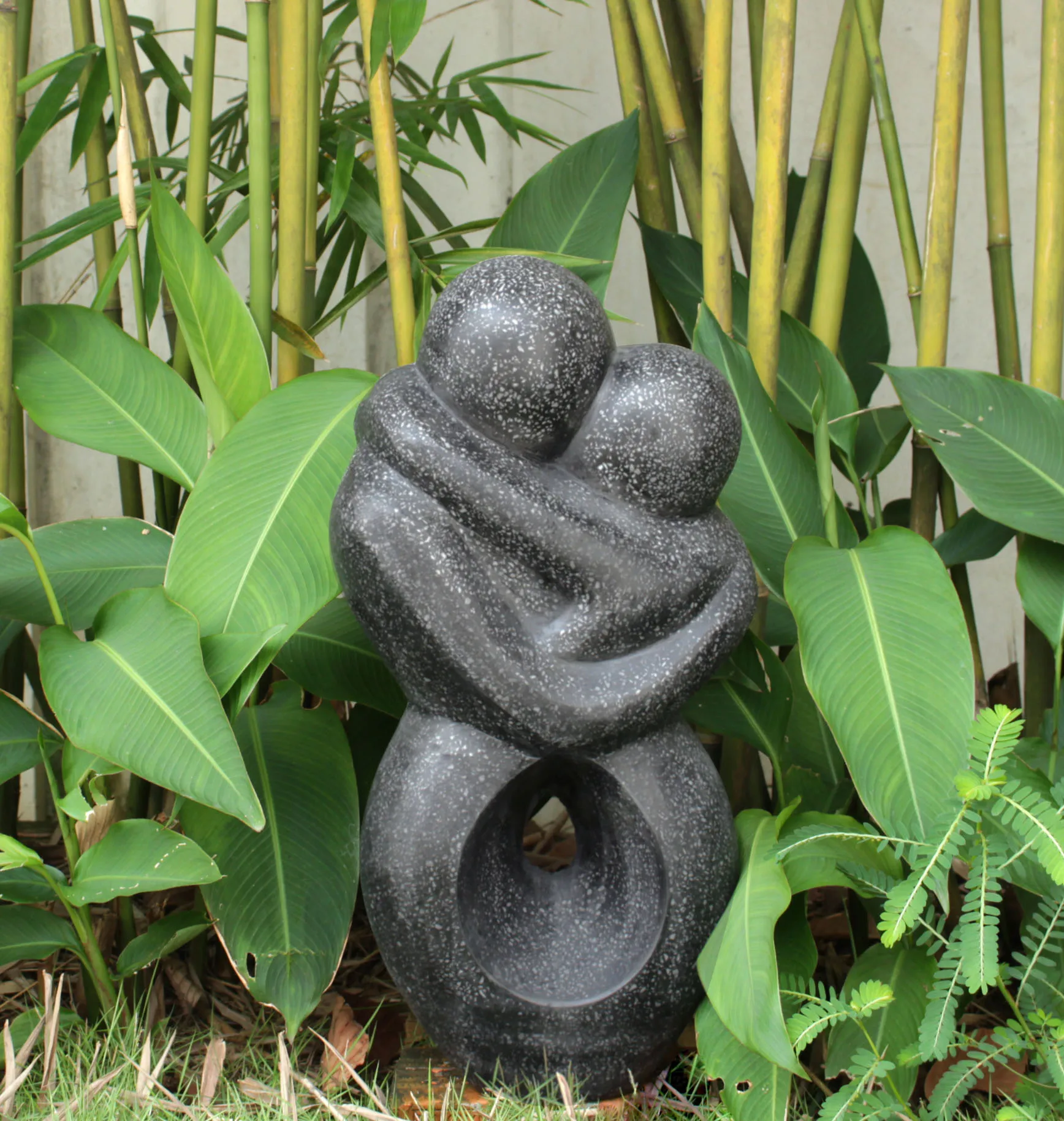 Outdoor Black geometrical shape Running Water Garden Resin Fountain Garden Ornaments Garment Decor