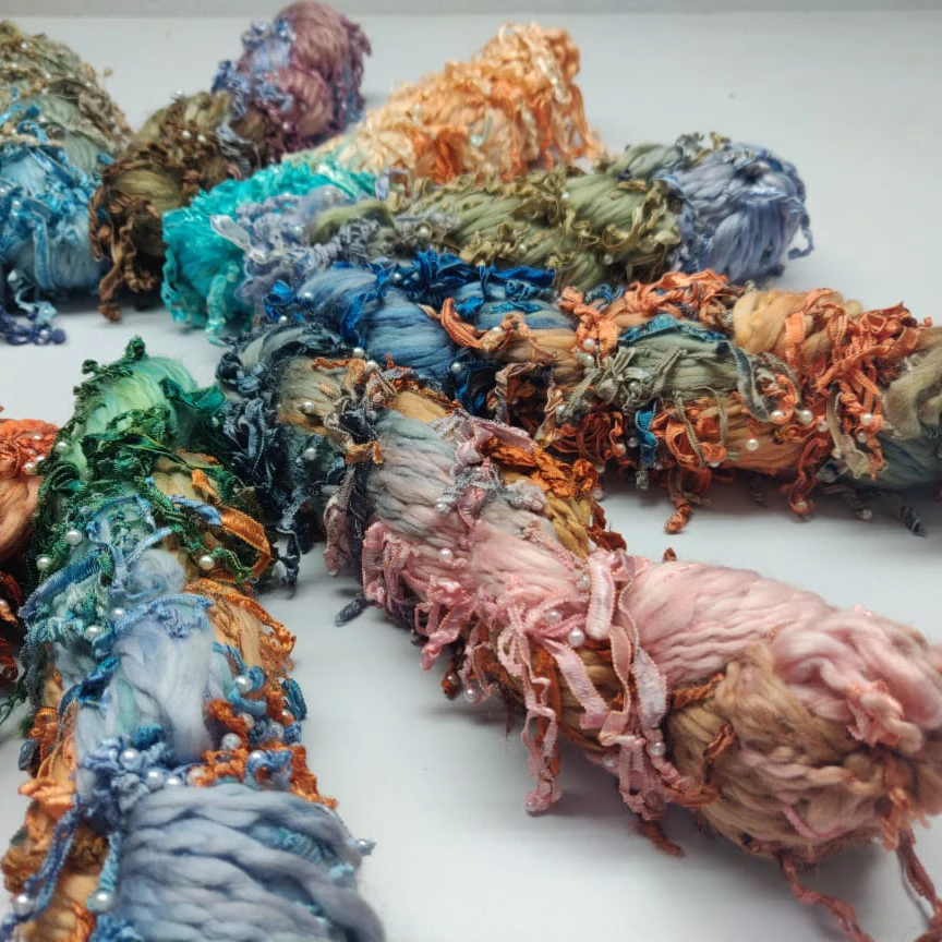 Ommul yarn Blend Melange Yarn Cheap for Knitting Eco Friendly White Viscose Customized Technics Style Fabric Global Pattern