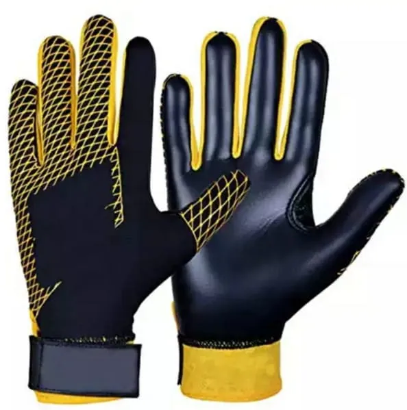 Pro Quality of Customize Design in Neoprene Material use to play game of Soccer Football goalkeeper Gloves
