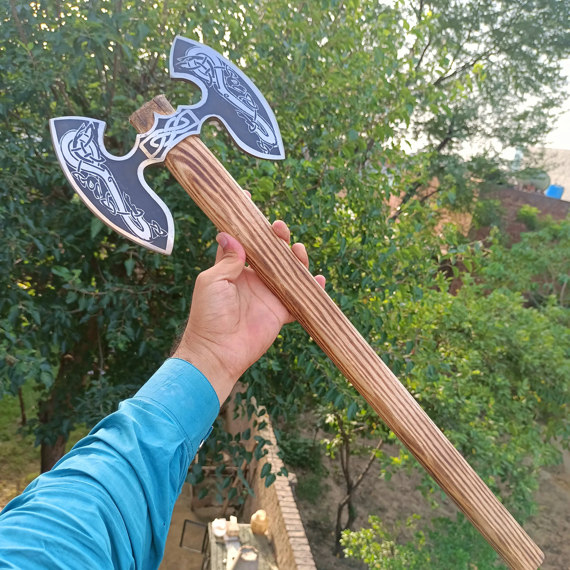 Топор викингов ручной работы из углеродистой стали на заказ топор с медью для выживания природе деревянной ручкой Прямая поставка двойная головка