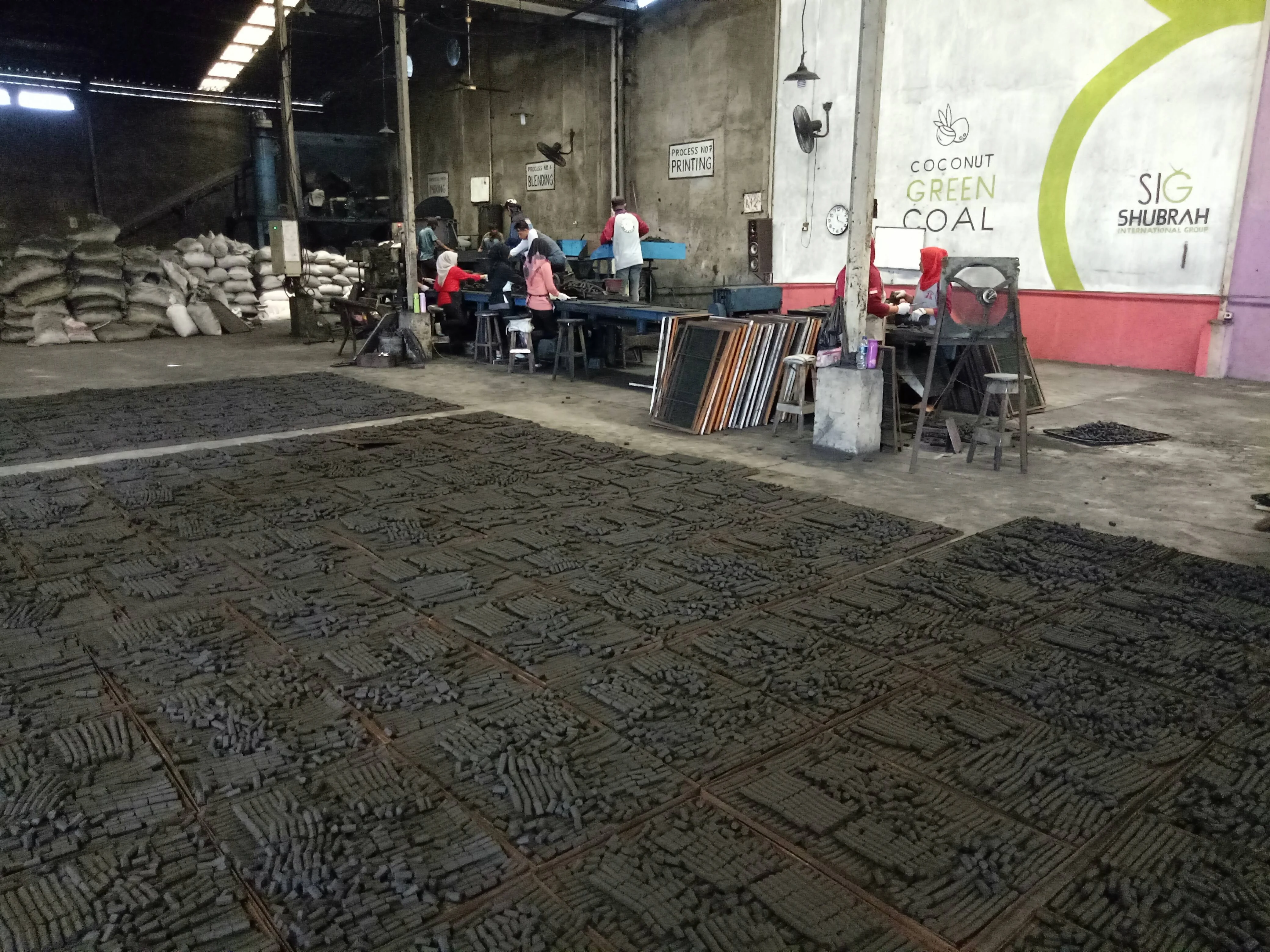 
Premium Quality Indonesia Hexagon Charcoal Briquette For Hookah/ Shisha 