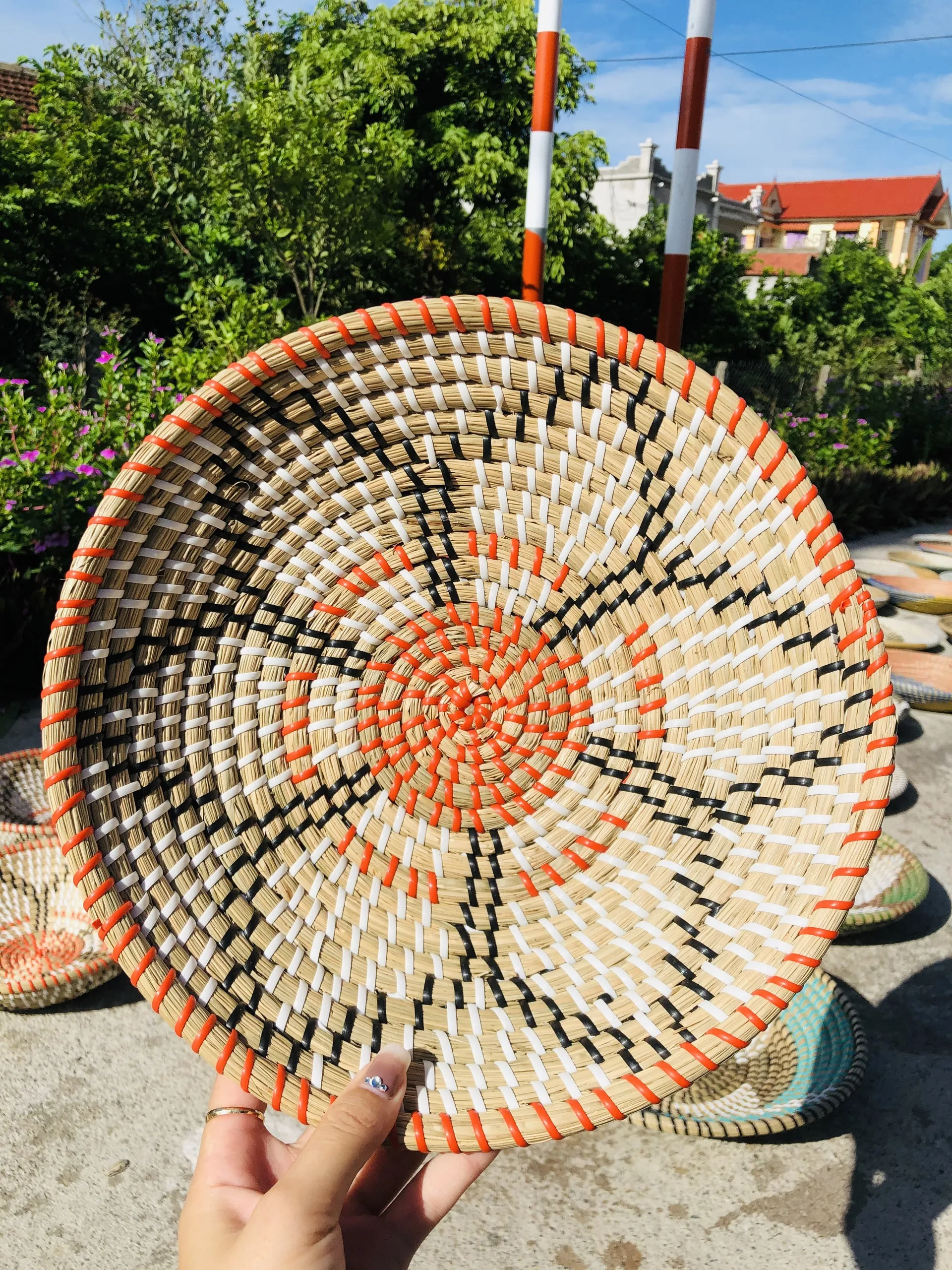  Декоративная плетеная корзина ручной работы из морских водорослей с пластиковой веревкой; Плетеная бамбуковая стена Вьетнама