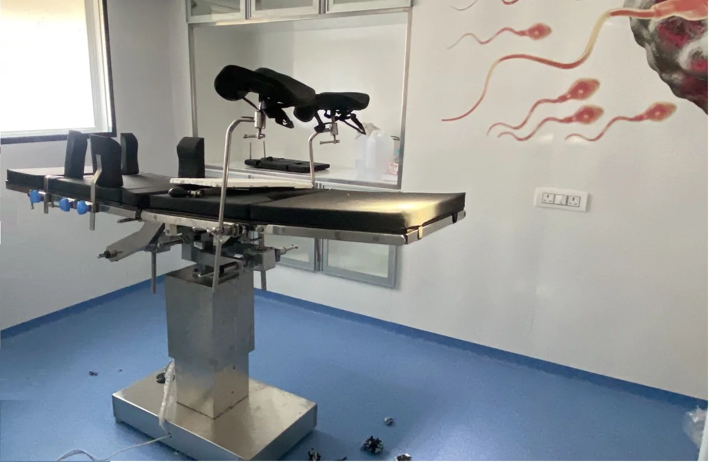 Electric NON C-ARM Operation Table With Best Medical Steel grade used Rust Proof General Surgery table