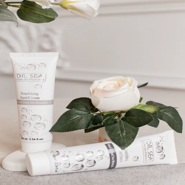 Питательный крем для рук 100 Ml взрослых ежедневная Женская частная этикетка Быстрая доставка увлажняющий и норишинг (обычного