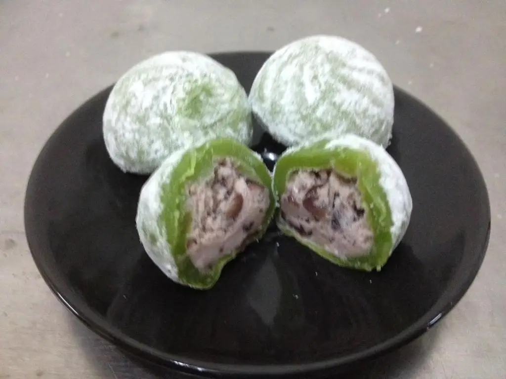 
Imported Sweet Desserts Matcha Azuki Cream Organic Premium Mochi Shipping Worlwide 