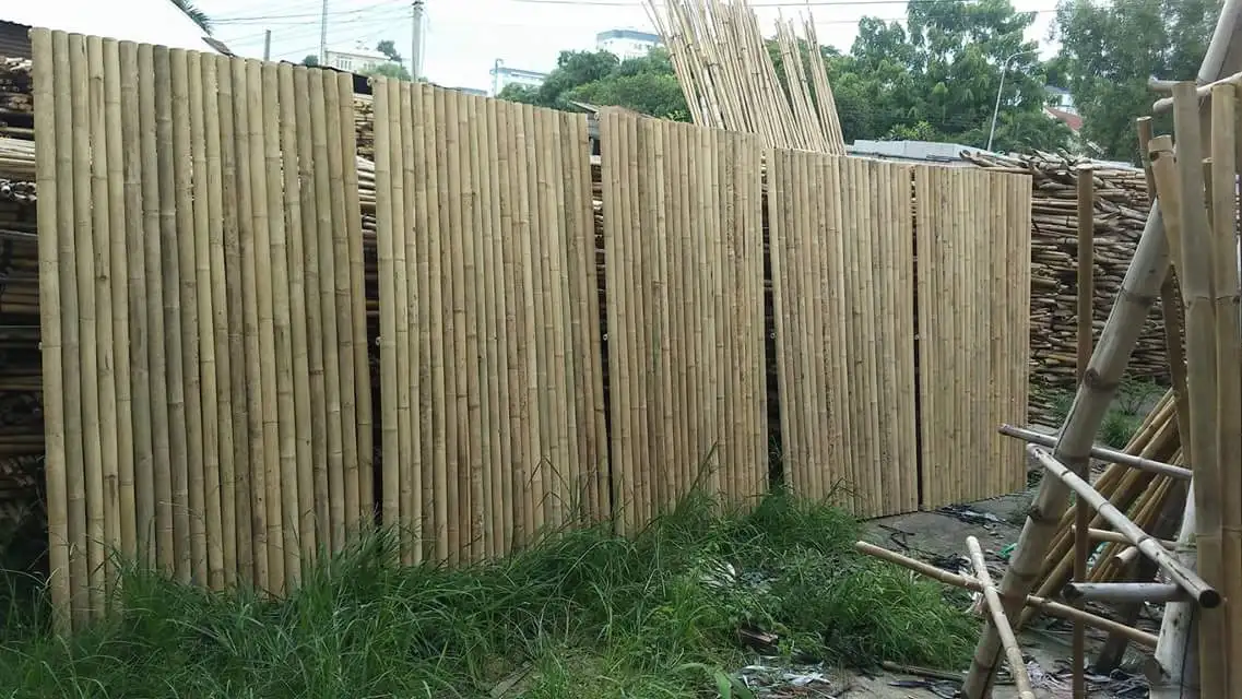 High Quality Bamboo Slat Rolled Fence Bamboo Slat Screening Half Round Black Bamboo Fence Size Customized +84947900124