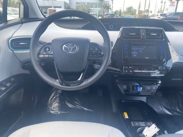 
USED/LHD 2019 Toyota Prius XLE 4dr Hatchback 