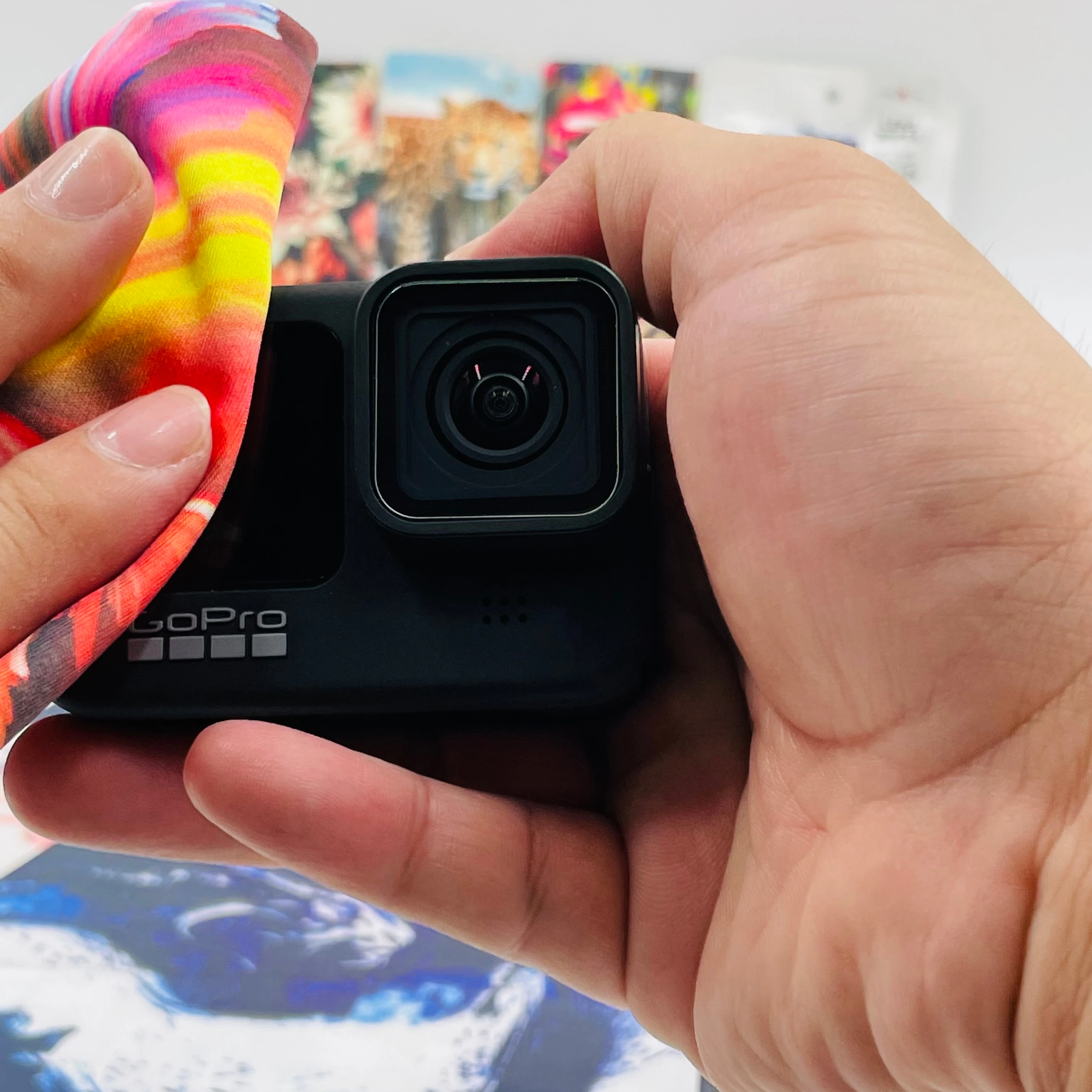 Cleaning cloth to EngoyClear view within second