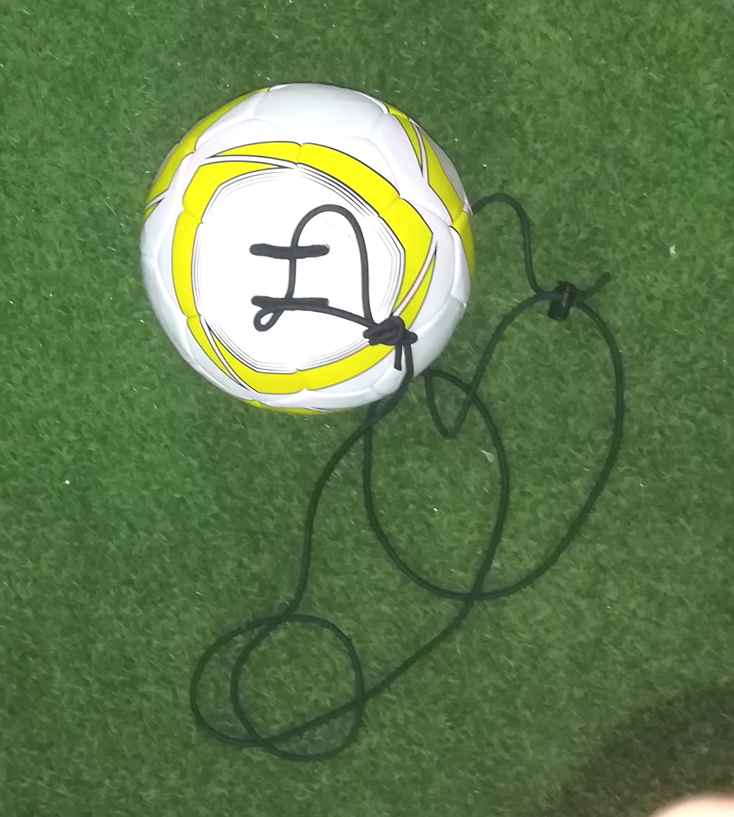 Youth training football kickback balls throw ball training football bungee Soccer Ball match footballs poolball