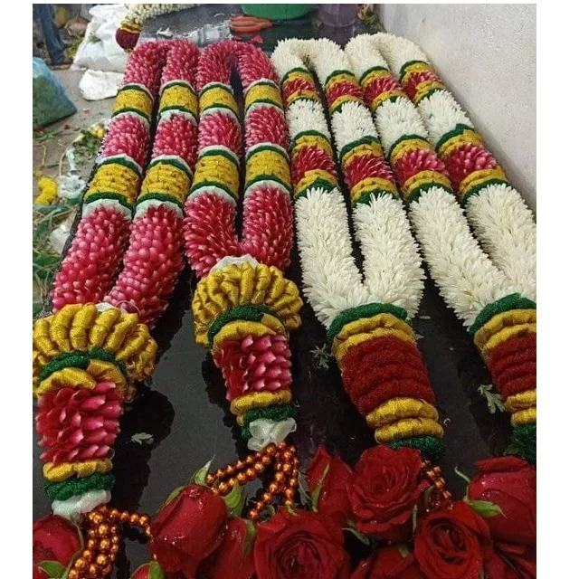Fresh look Decorative Flowers Garland Medium & Large Size Fresh Flowers Temple Garlands Indian Manufacturer