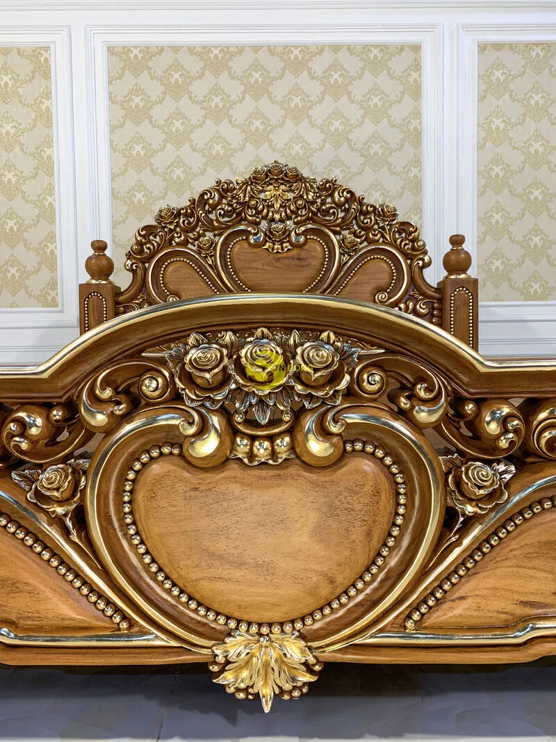 
Classic royal bed with Italian gilded rose 
