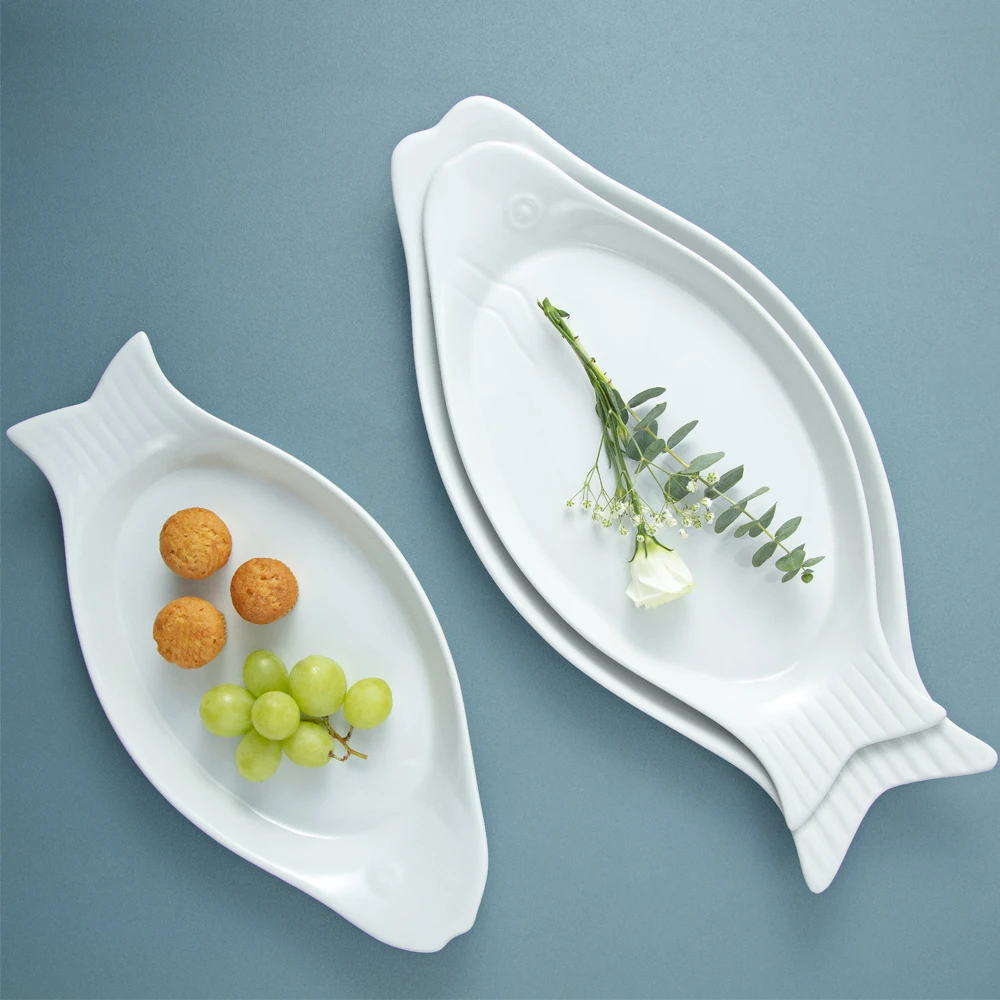 OEM Unique Fish Shape Ceramic Plate  with various sizes and customized logo wholesale for Hotel and Restaurants