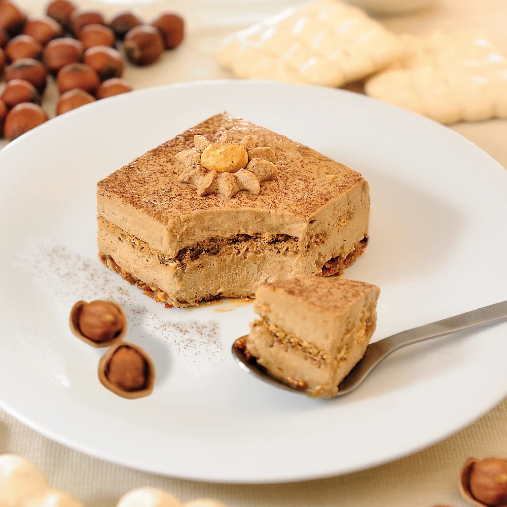 Premium Quality Made in Italy Hazelnut Cake Frozen Dessert 2 Individual Portions (65gx2) 130g Wholesale