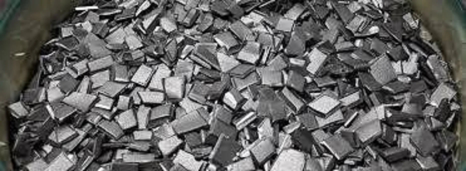 AFFORDABLE   TITANIUM SCRAP CHEAP PRICE