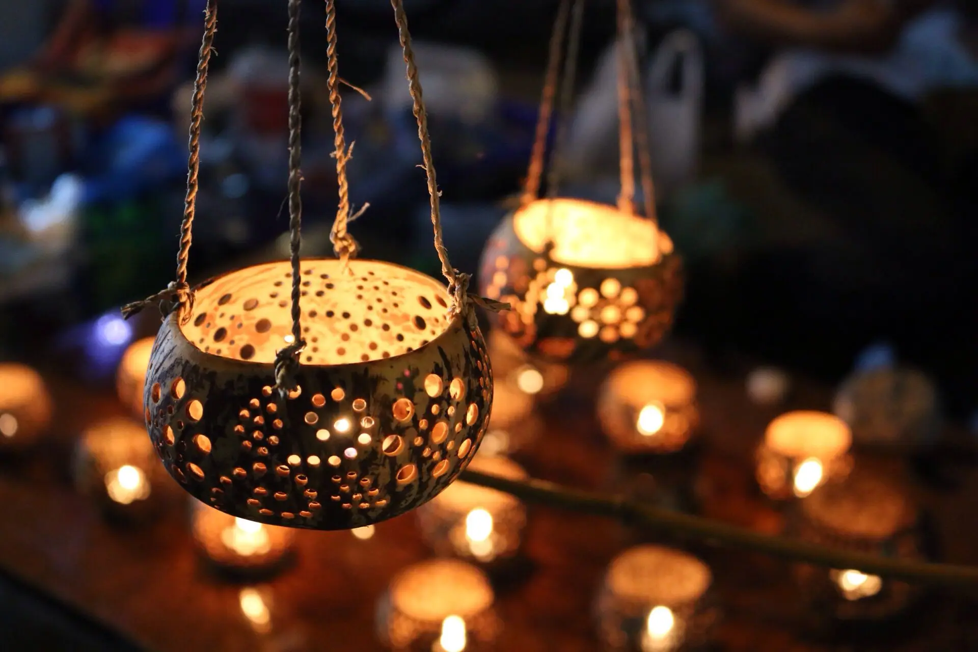 Viet Nam Handmade Coconut Shell Candle Holder Hanging Coconut Tealight Natural Coco Shell 0084947900124