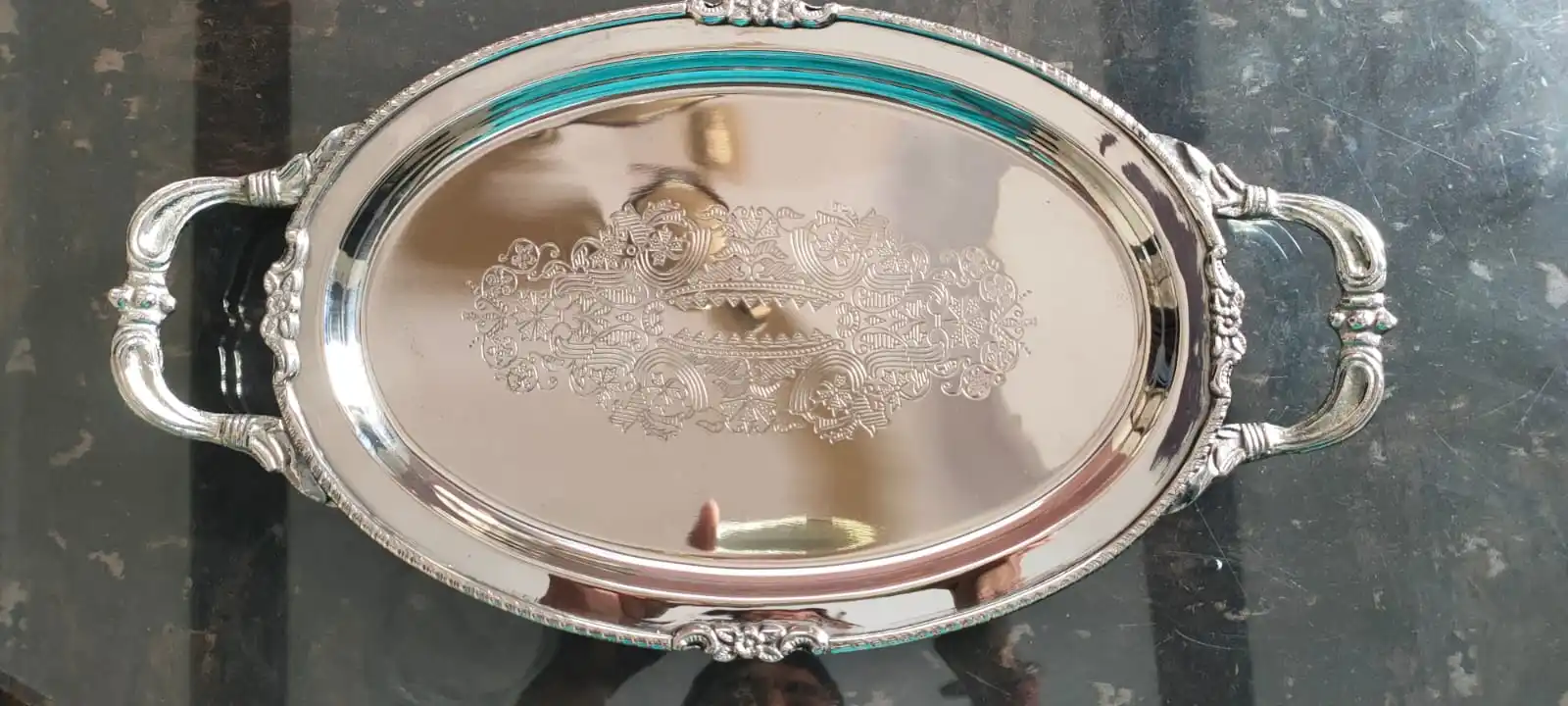 serving tray silver with handle with center etching design for home hotel restaurant wedding party spa