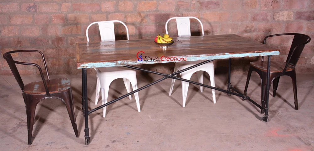 Vintage Industrial Restaurant Garden Outdoor Furniture  Wooden Seat Stackable Metal Iron Dining Chairs