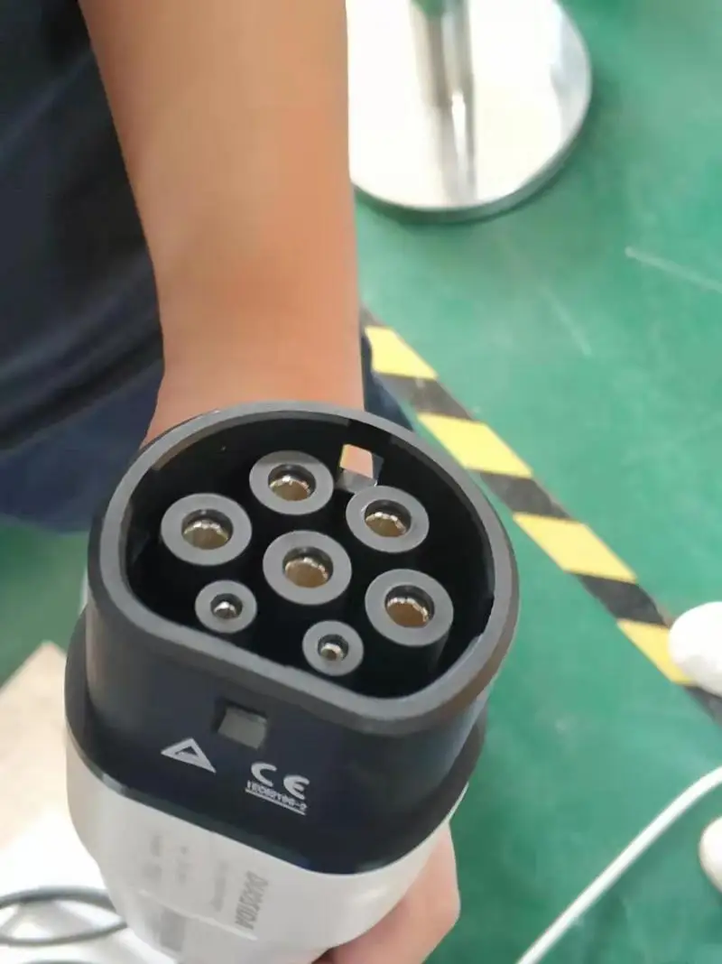 22kw AC EV зарядное устройство типа 2 с 4 экран 32a 3 фазы напольный ev