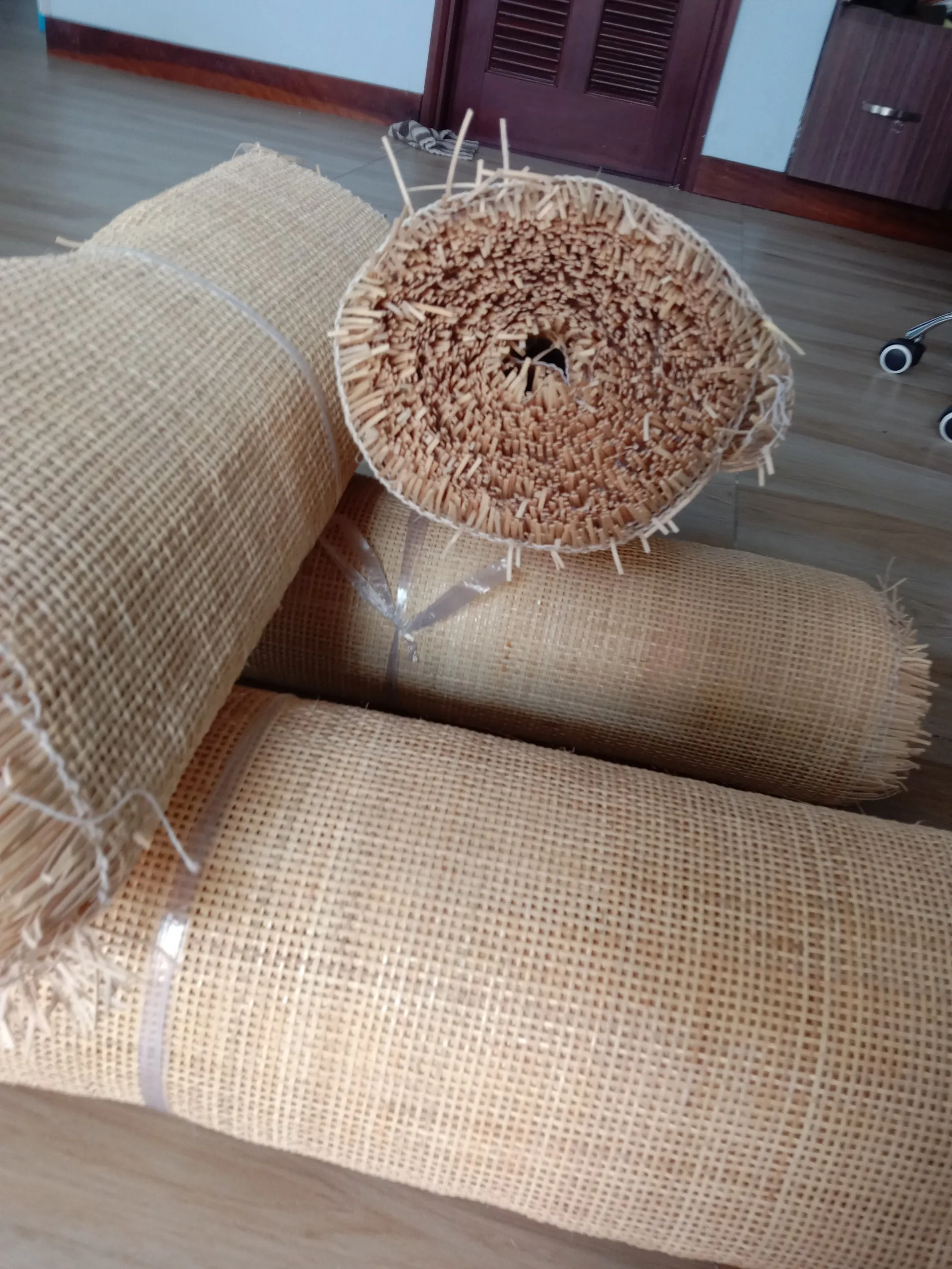 5mm Eco-friendly Paper Closed Rattan Cane Webbing Natural And Bleached Cane Webbing Rolls Furniture Material