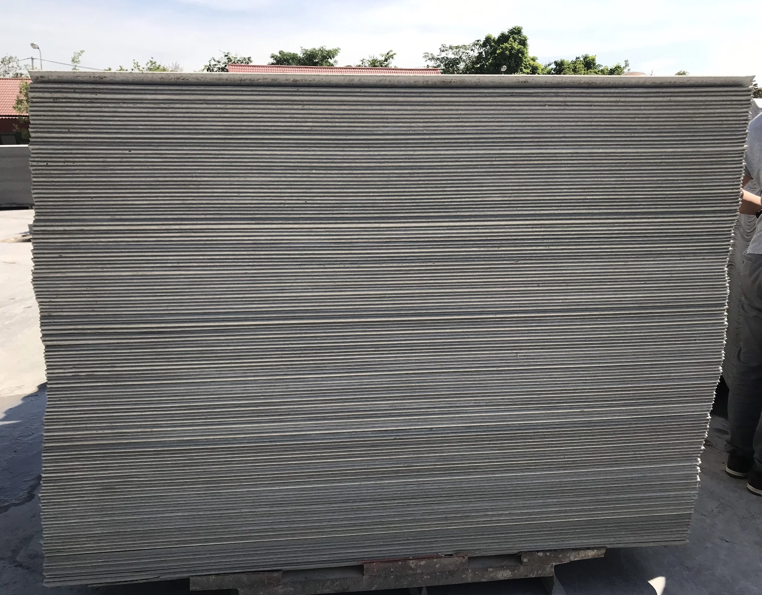 Super Strength Grey Industrial Design Fiber Cement Corrugated Roofing Sheets for Industrial Warehouse Construction