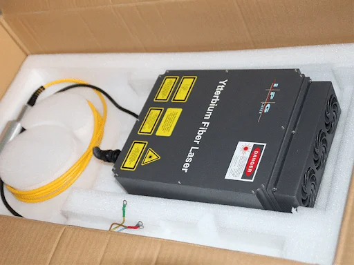 JPT MAX RAYCUS IPG YLP-V2-20W 30w 50w High Productivity and High Quality Fiber Laser Source