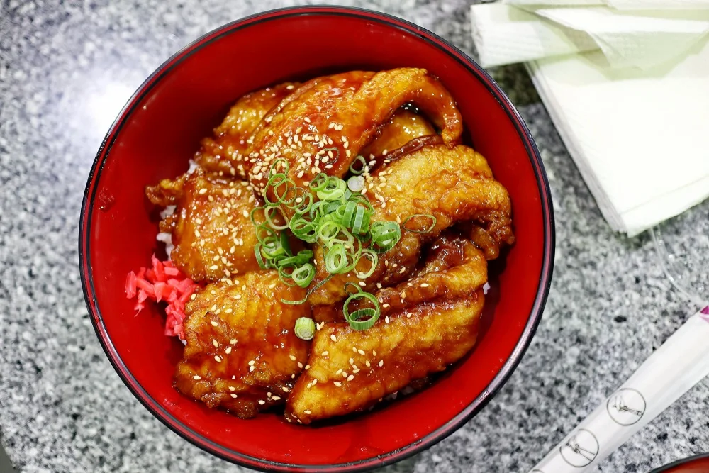 OEM Bag Freshly Selected Ingredients Salty Sweet Sour Mackerel Fish And Sauce with Japanese Original Taste Sauce