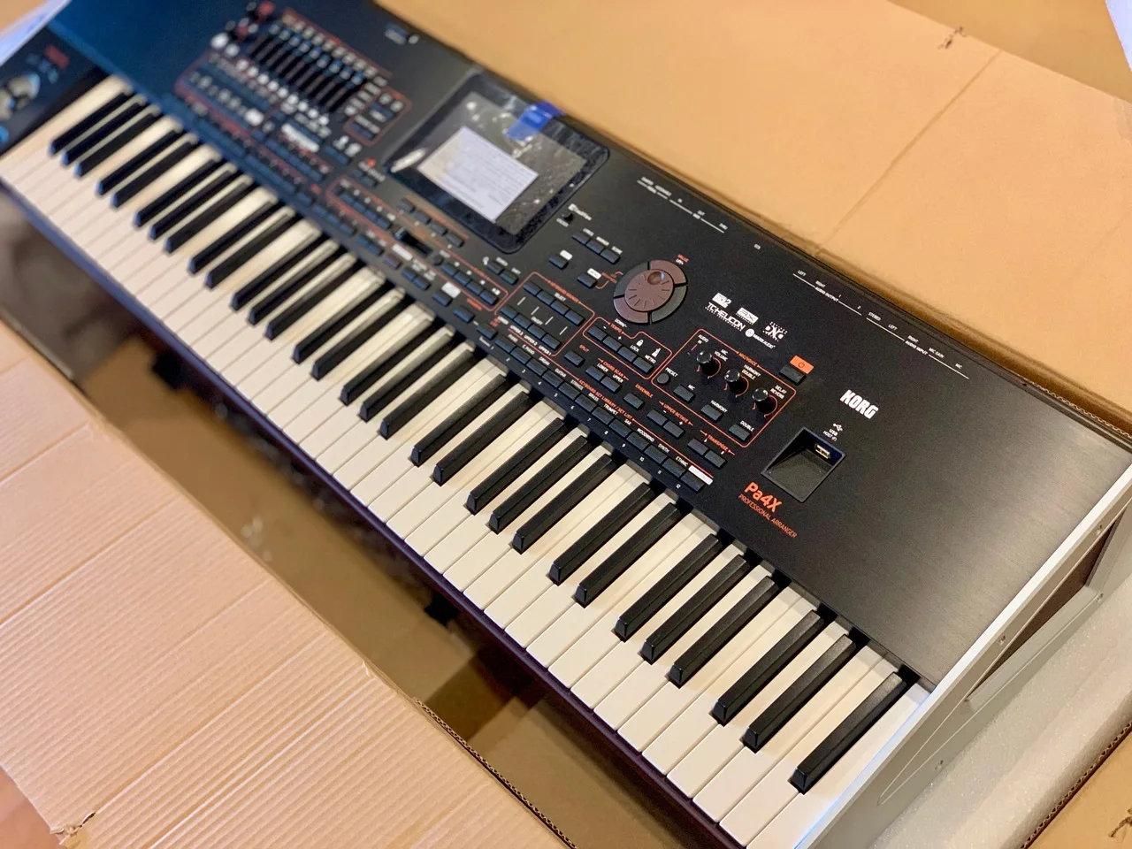 Korg PA4x76..jpg