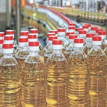 Рафинированное подсолнечное масло в бутылках