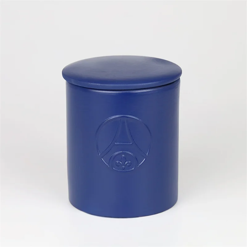 Low MOQ private label candle manufacturer customised small order scneted candles luxury with custom candle jar ceramic clay