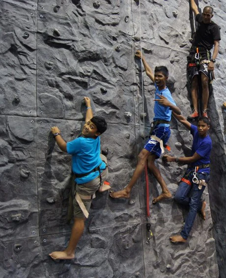 IFSC Standard Lightweight Fiberglass Boulder Lead Speed Panel Unique Indoor/Outdoor Rock Climbing Wall Garden Adults Park School