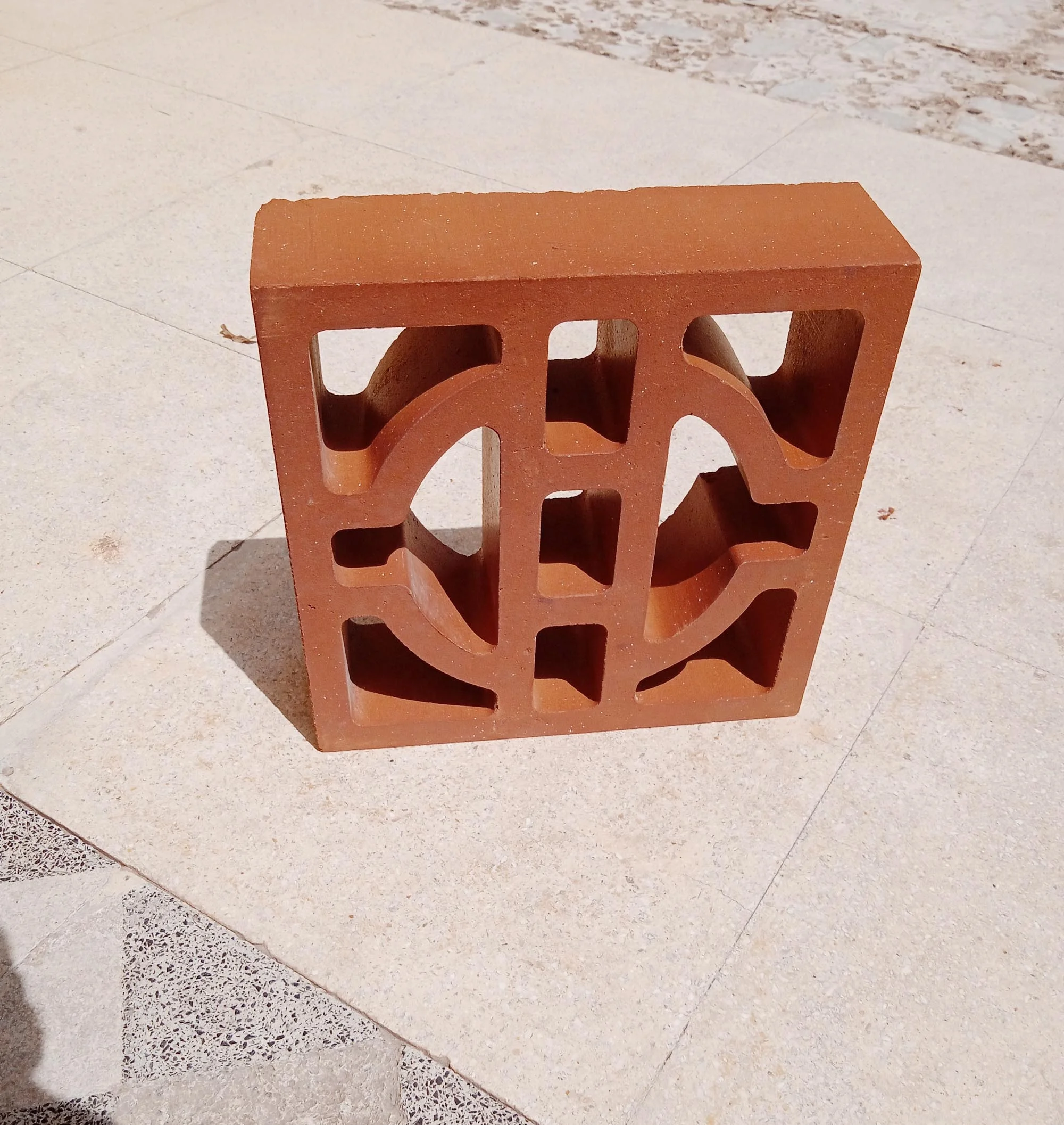 Natural red clay terracotta hollow blocks bricks Jaali tiles used for wall cladding wind brick size 200X200X60 mm Pearl Pattern