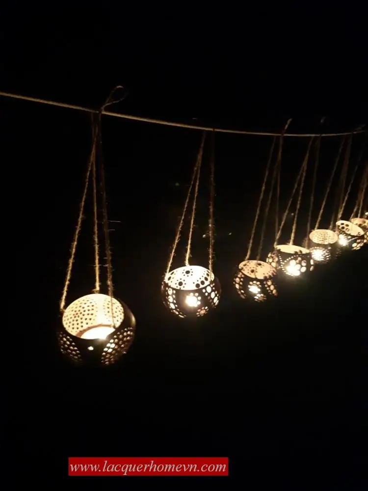 Best Seller Coconut Tealight Holder Handcarved Metal Candleholder with Leaf from Vietnam for Christmas Occasions