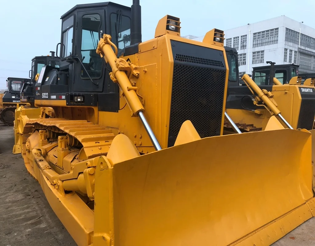 Fuel-efficient shantui machine SD22 bulldozer for sale, used shantui bulldozer at low working hours