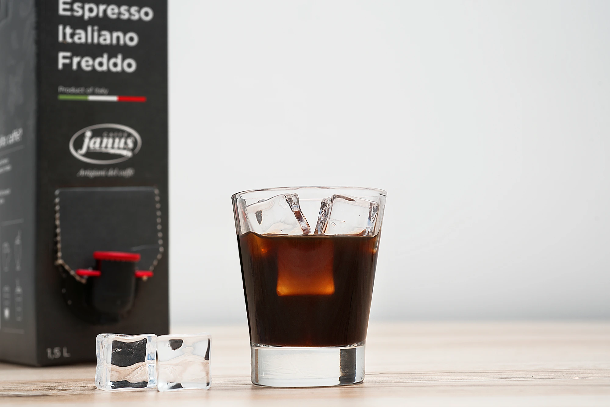 Other beverage soft drinks Espresso 100% natural without sugar 0 calories cold coffee drink bag in box 1.5 L