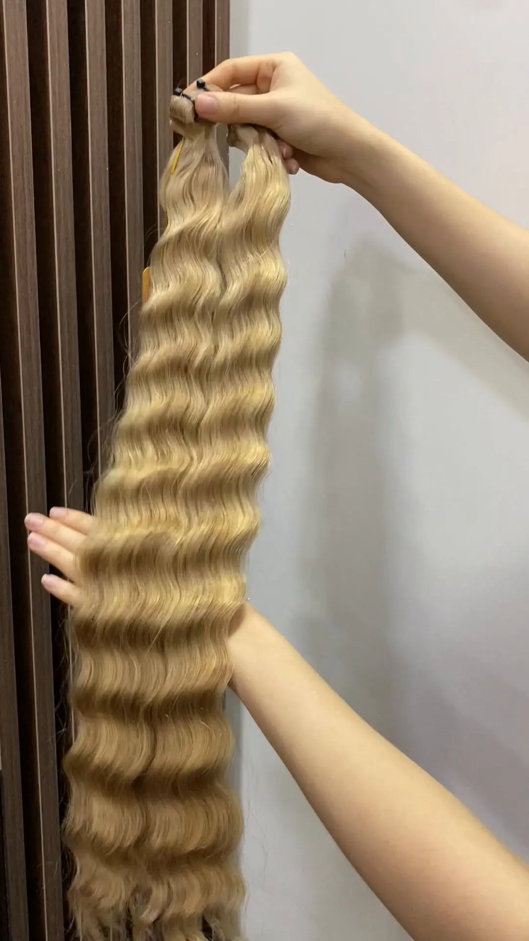
Best Selling Natural Wavy Tape in Hair Extension 100% Unprocessed Virgin Hair Wholesale from Sunny Hair Supplier 