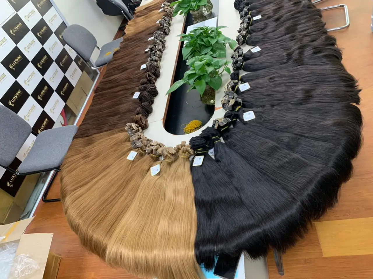 Virgin Mink Brazilian Hair Virgin Cuticle Aligned Hair Free Sample Virgin Brazilian Human Hair Bundles with Closure MOON Bag HEN