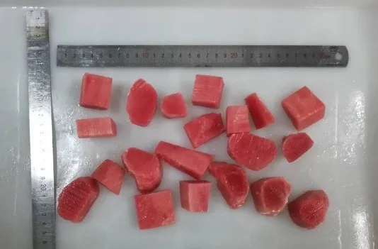  Разумная цена высокое качество замороженный тунец куб без кожи костей кроволиния