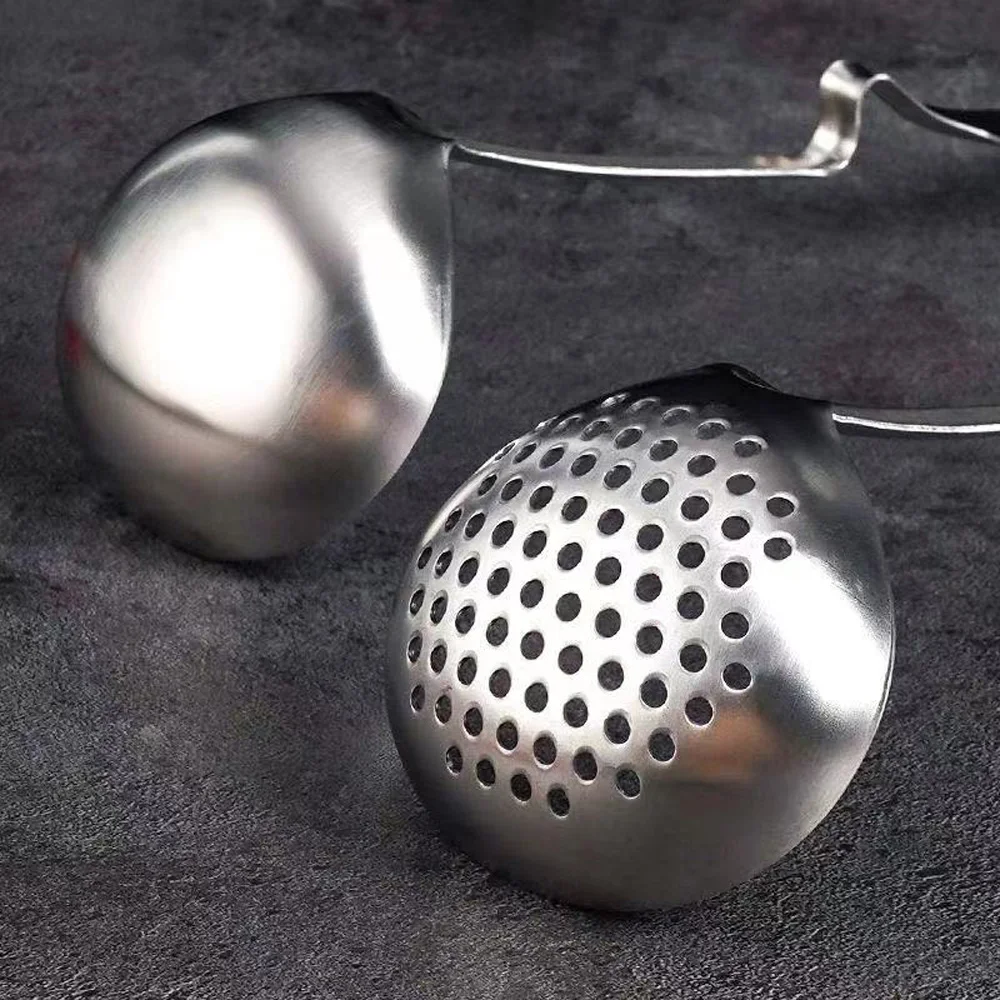 304 stainless steel food-grade soup spoon, soup hot pot spoon, household kitchen supplies can be wall-mounted