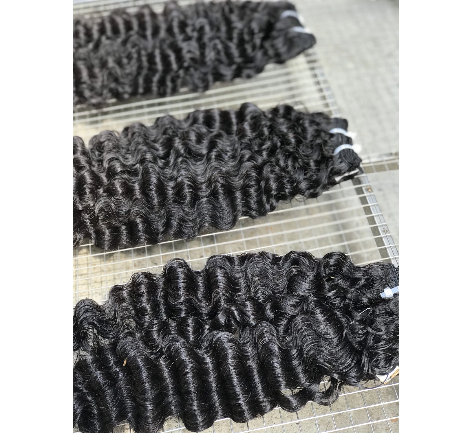 
Горячая Распродажа, вьющиеся изумительные вьетнамские натуральные волосы 