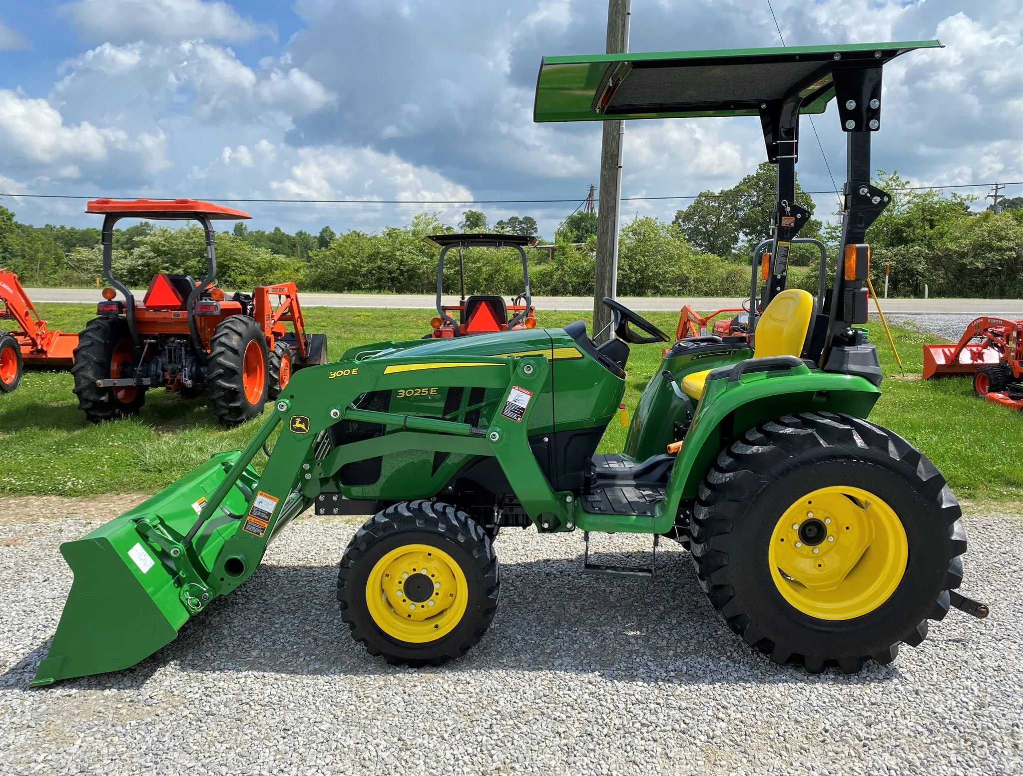 Б/у 2019 John Deere 3025E 4x4 погрузчик