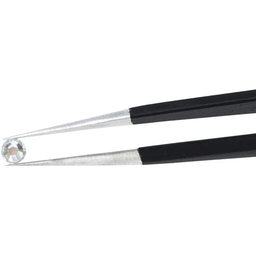 Static dissipative black-coated tweezers Black-Coated