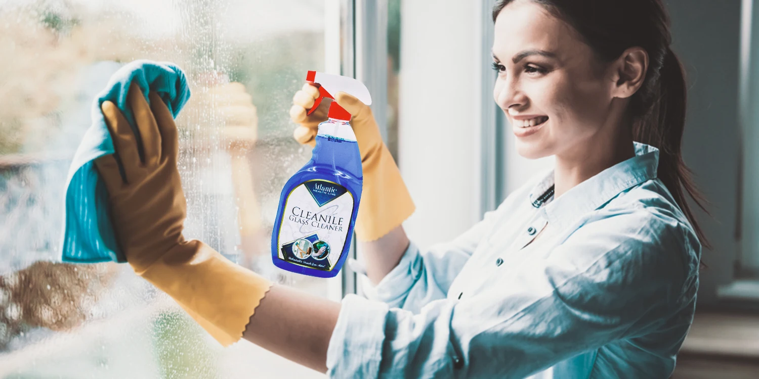 Liquid Glass cleaner Spray for suitable spray for glass cleaning and window cleaning liquid glass window and surface cleaner