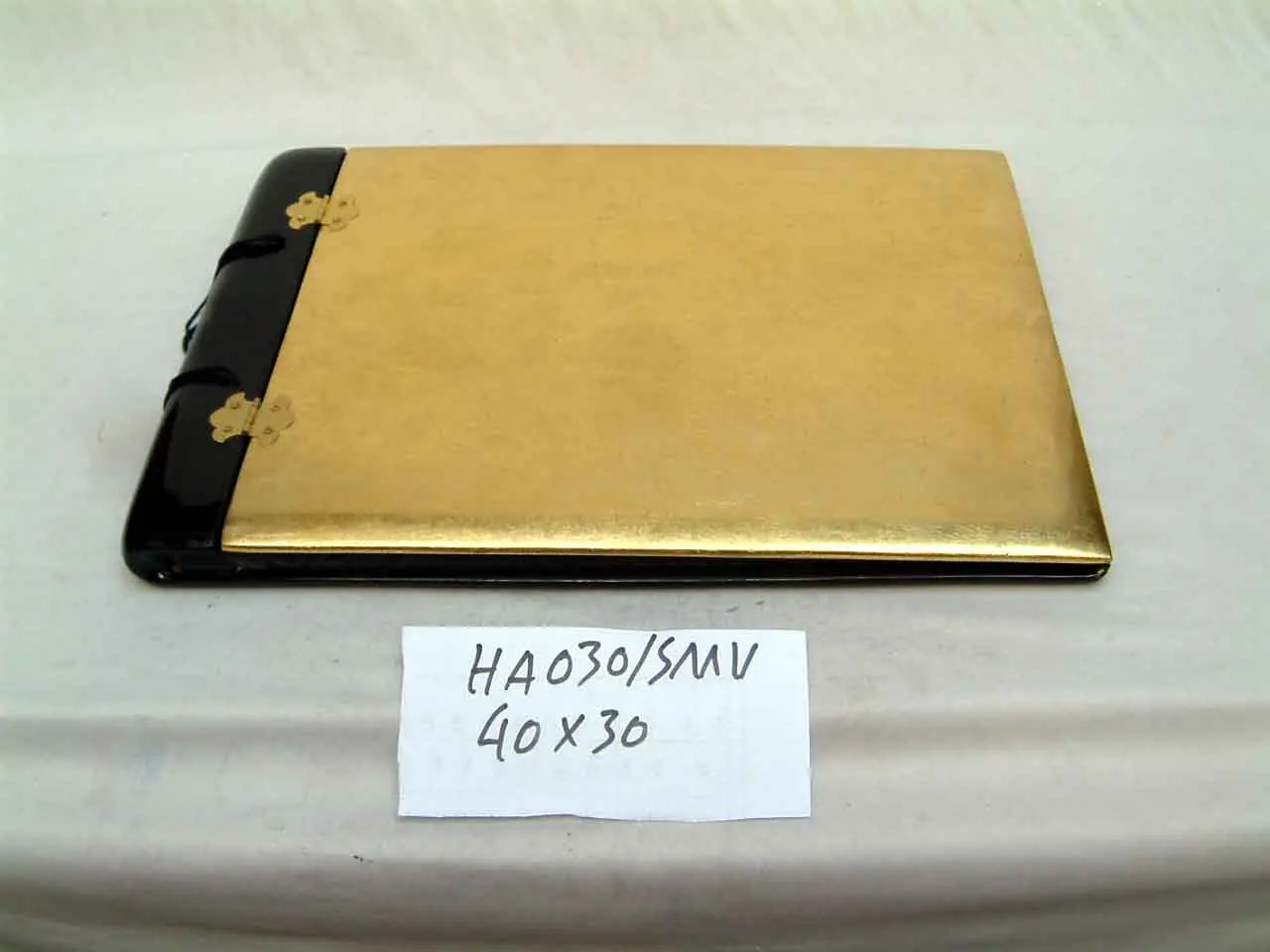 
Plain colour lacquer album 