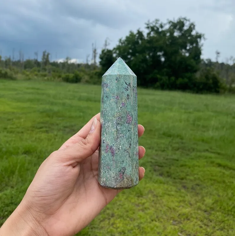 Wholesale Premium Quality Ruby Fuchsite Quartz Crystal Obelisk Point High Quality Ruby Tower Point Agate Healing Pattern