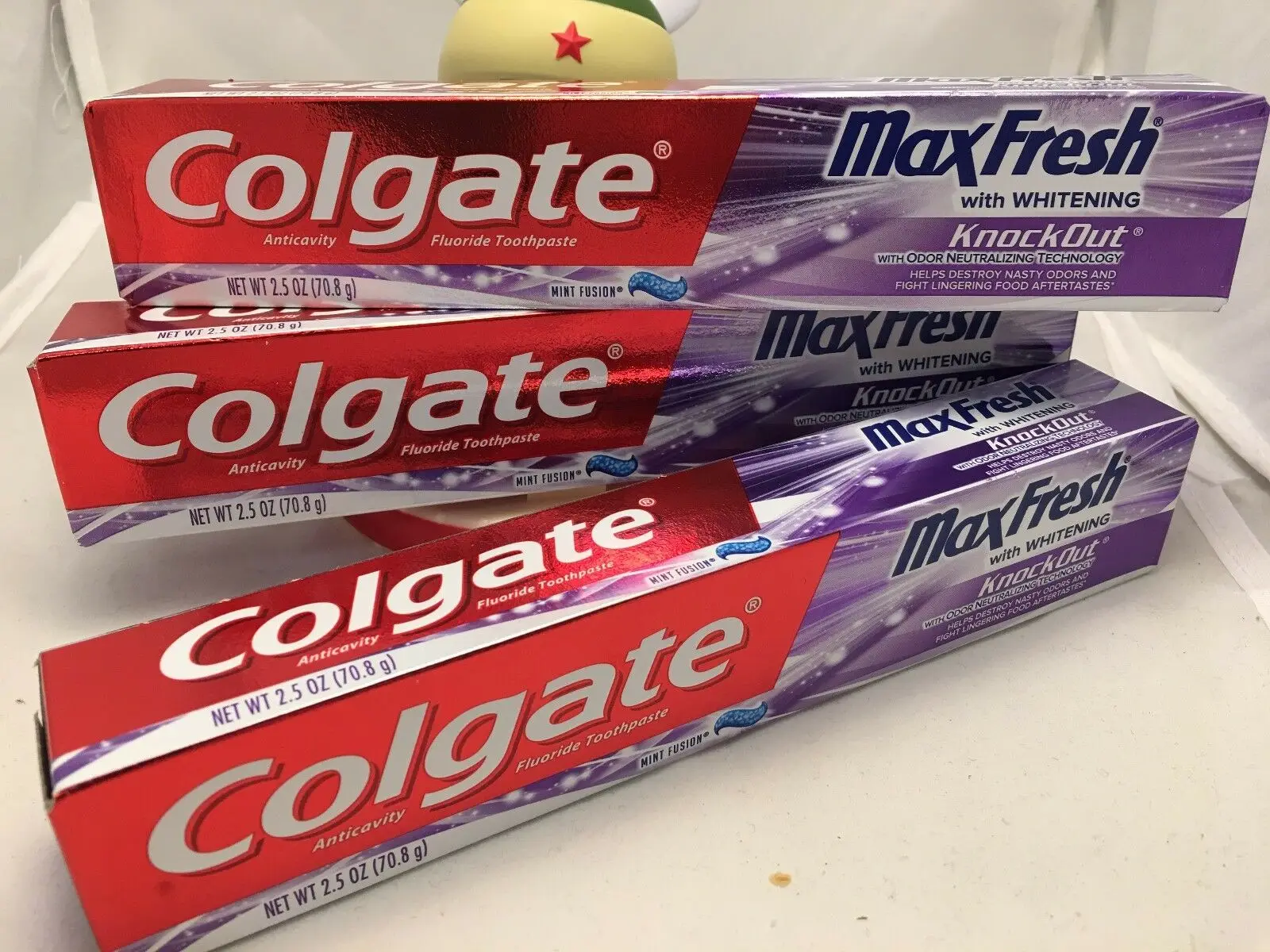 Зубная паста хорошего качества Colgatee Strong Teeth