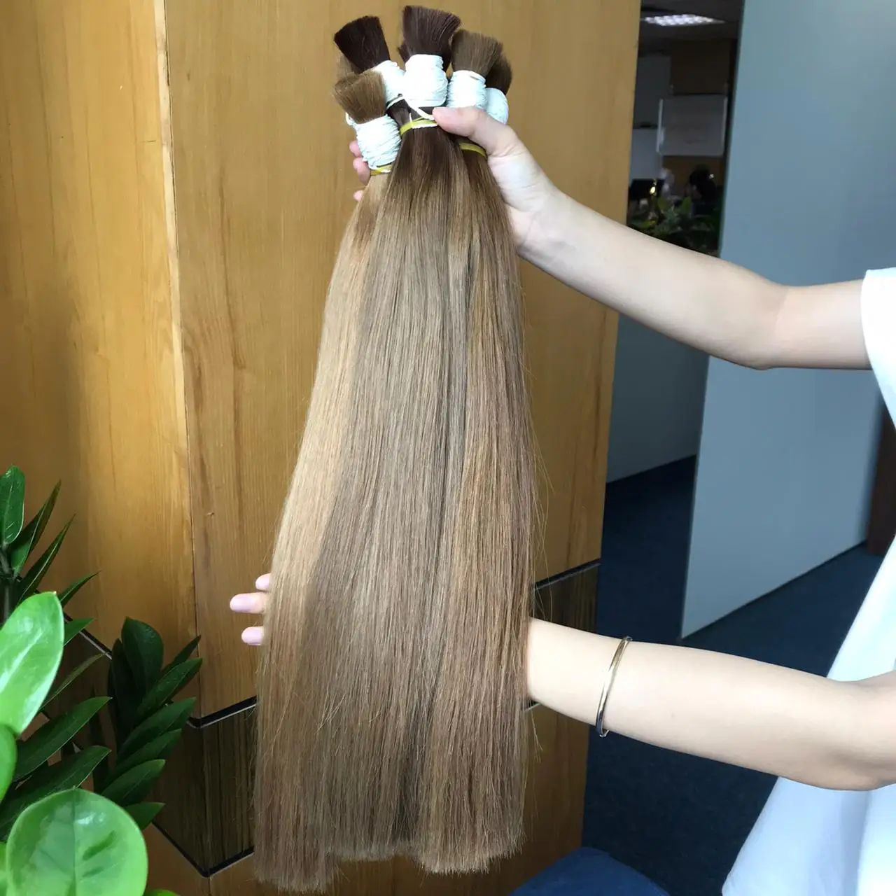 Натуральные человеческие волосы необработанные натуральные оптом светлые прямые